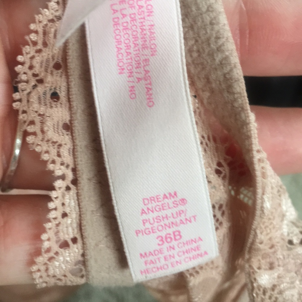 Victoria’s Secret push-ups bras 36B - Picture 2 of 4